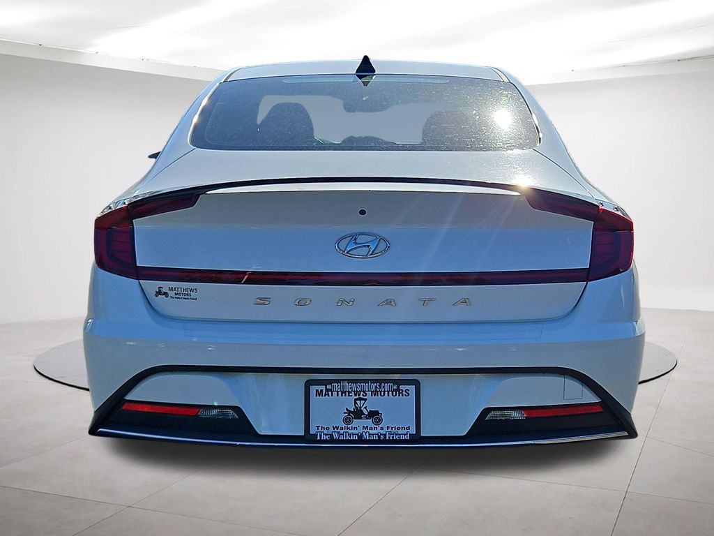 2022 Hyundai Sonata SE - 5