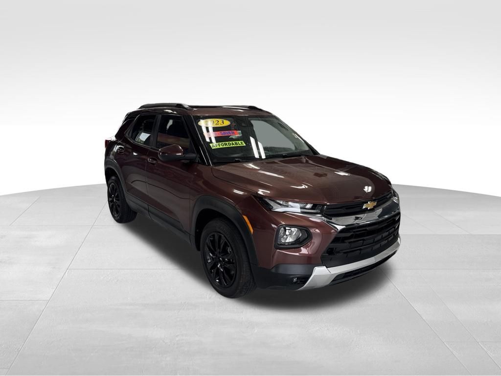 Used 2023 Red Chevrolet LT image 8