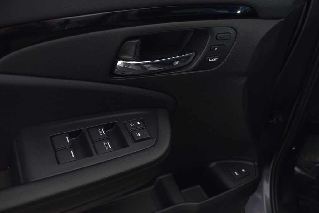 Thumbnail: 2021 Honda Pilot - 12