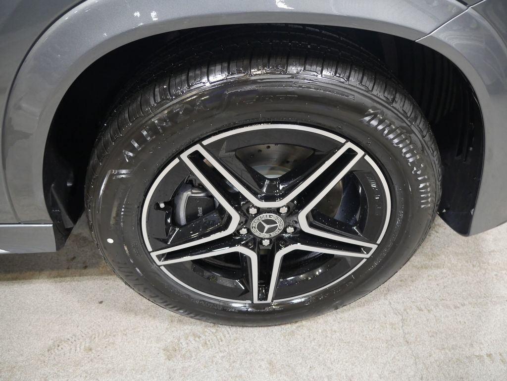 Thumbnail: 2026 Mercedes-Benz GLE - 15