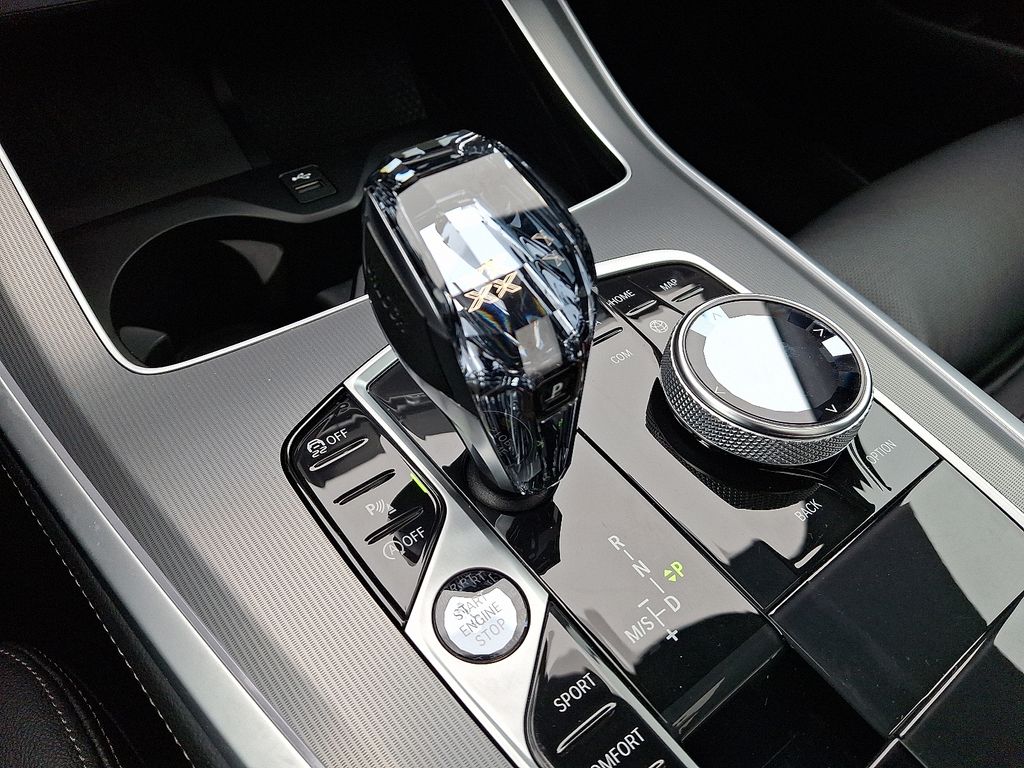 Thumbnail: 2022 BMW X5 - 17