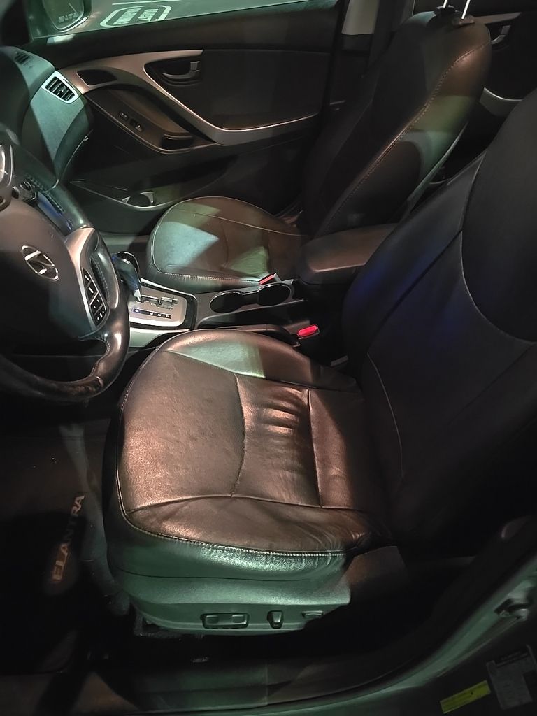 Thumbnail: 2013 Hyundai Elantra - 13