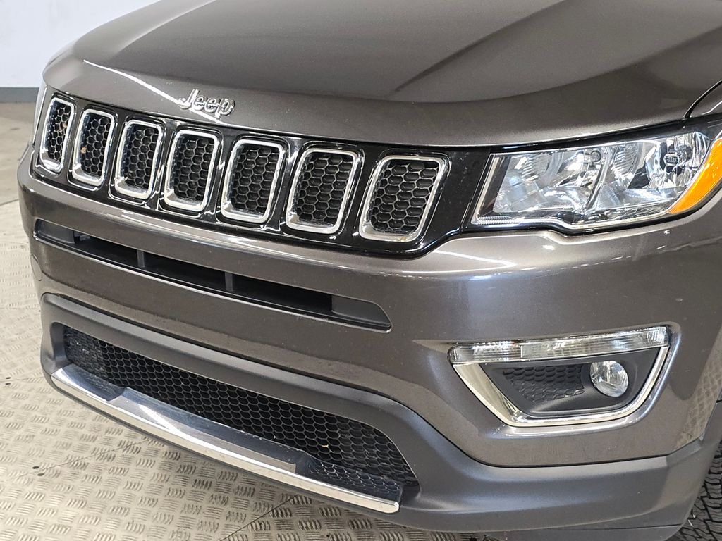 2020 Jeep Compass Limited photo 12