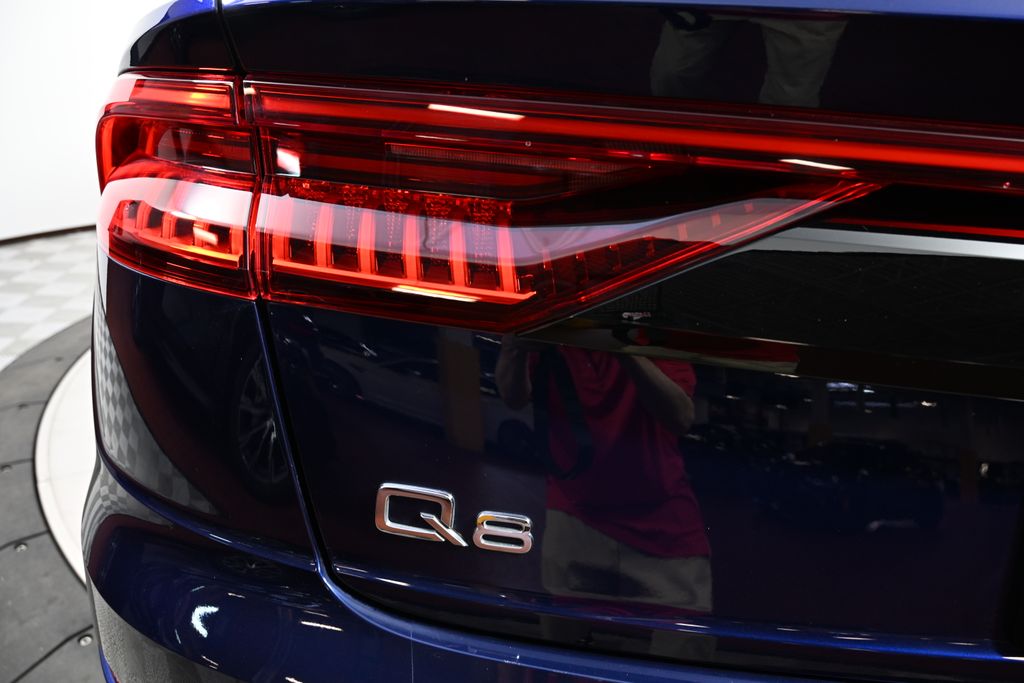 2019 Audi Q8 Prestige 11
