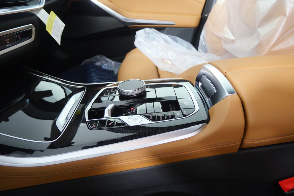 Thumbnail: 2026 BMW X5 - 22