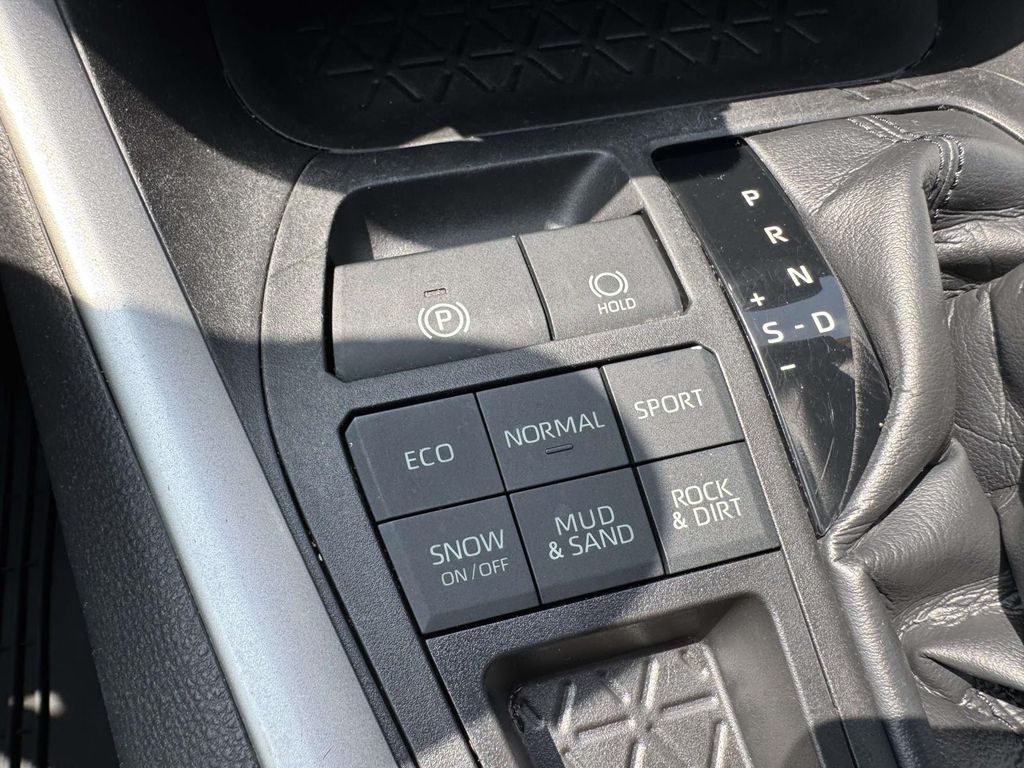 Used 2020 Toyota RAV4 SUV