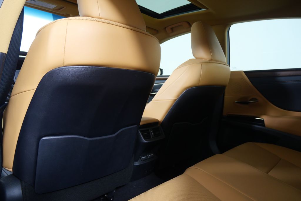 2023 Lexus ES 350 17