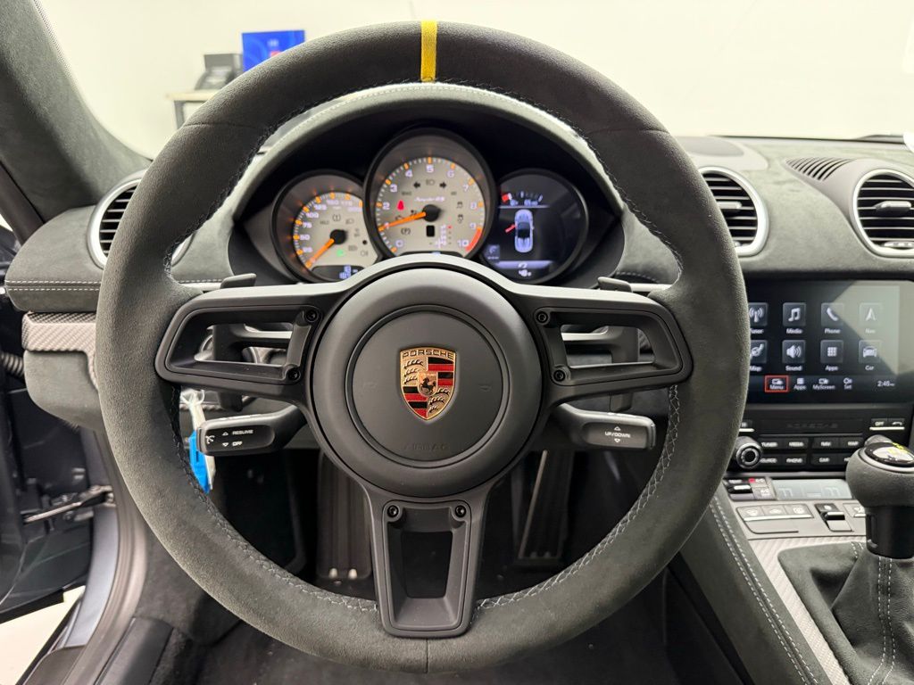 Thumbnail: 2025 Porsche  - 12