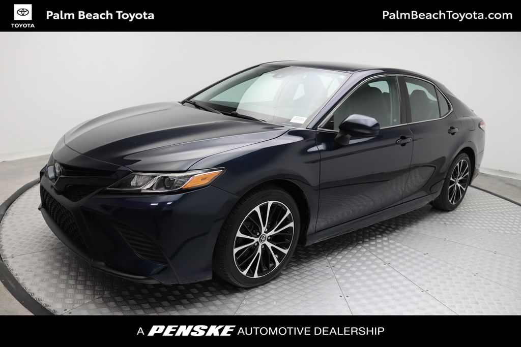 2020 Toyota Camry SE -
                West Palm Beach, FL