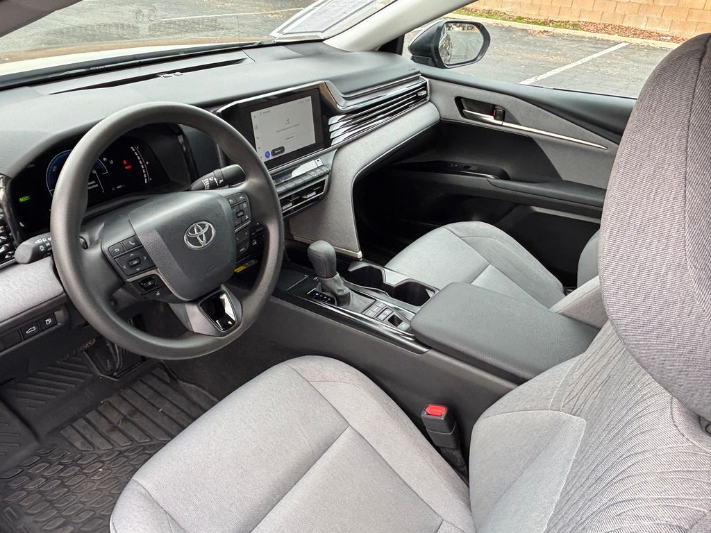 Thumbnail: 2025 Toyota Camry - 9