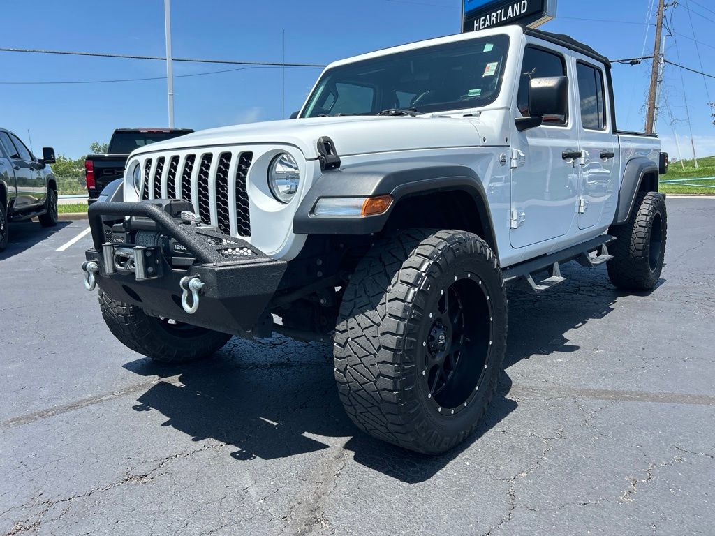Bright White Clearcoat 2020 Jeep Gladiator Sport Crew Cab 4WD Pickup Truck Four-Wheel Drive 8-Speed Automatic