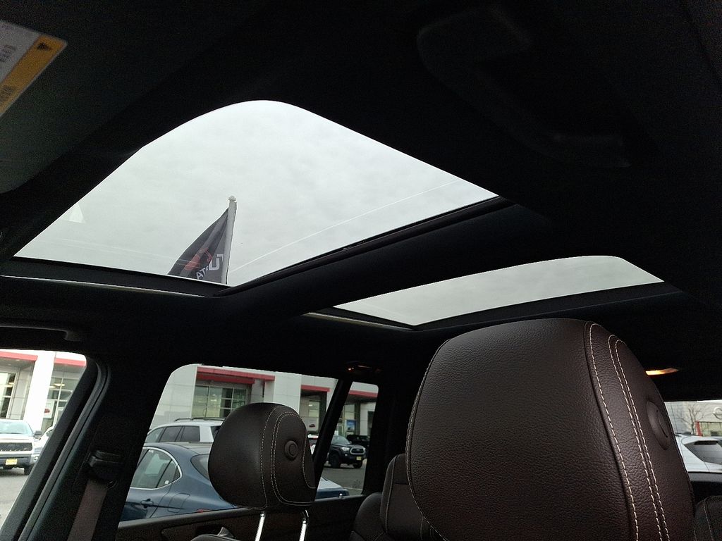 Thumbnail: 2019 Mercedes-Benz GLS - 16