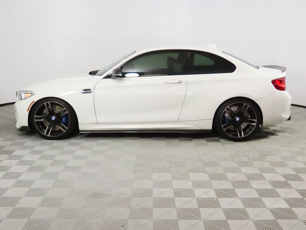 Thumbnail: 2017 BMW M2 - 2