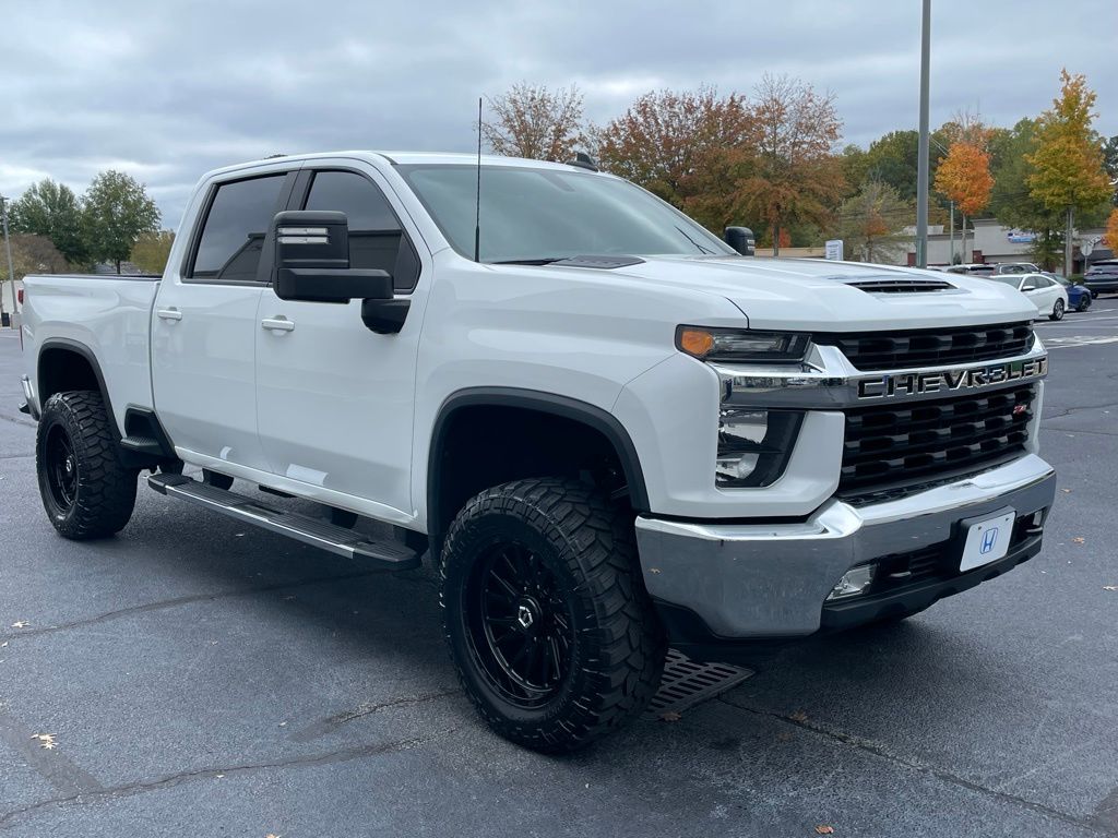 2022 Chevrolet Silverado 2500 LT 7