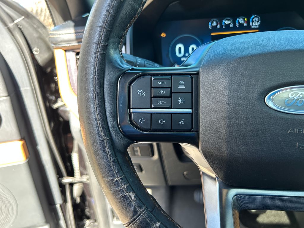 2022 Black Metallic Ford Expedition Max Platinum RWD SUV