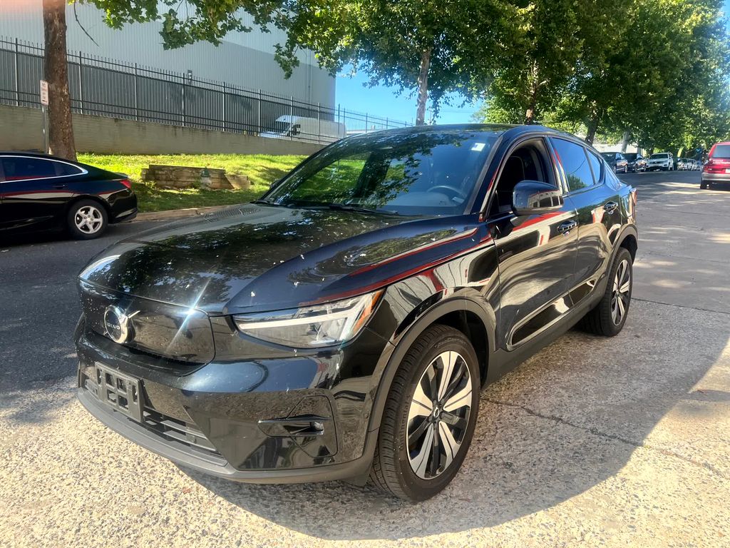 2023 Volvo C40 Recharge Pure Electric Twin Plus