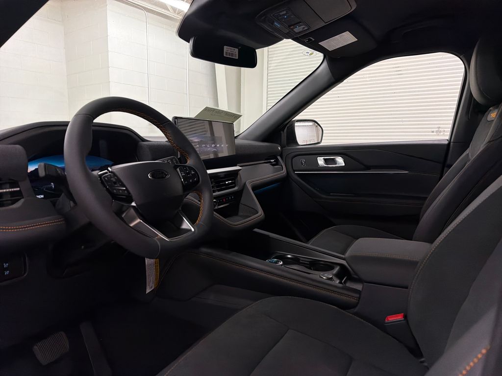 New 2026 Gray Ford Tremor image 6