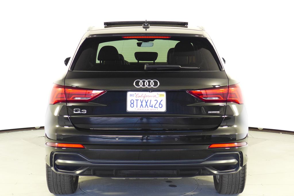 Thumbnail: 2021 Audi Q3 - 8