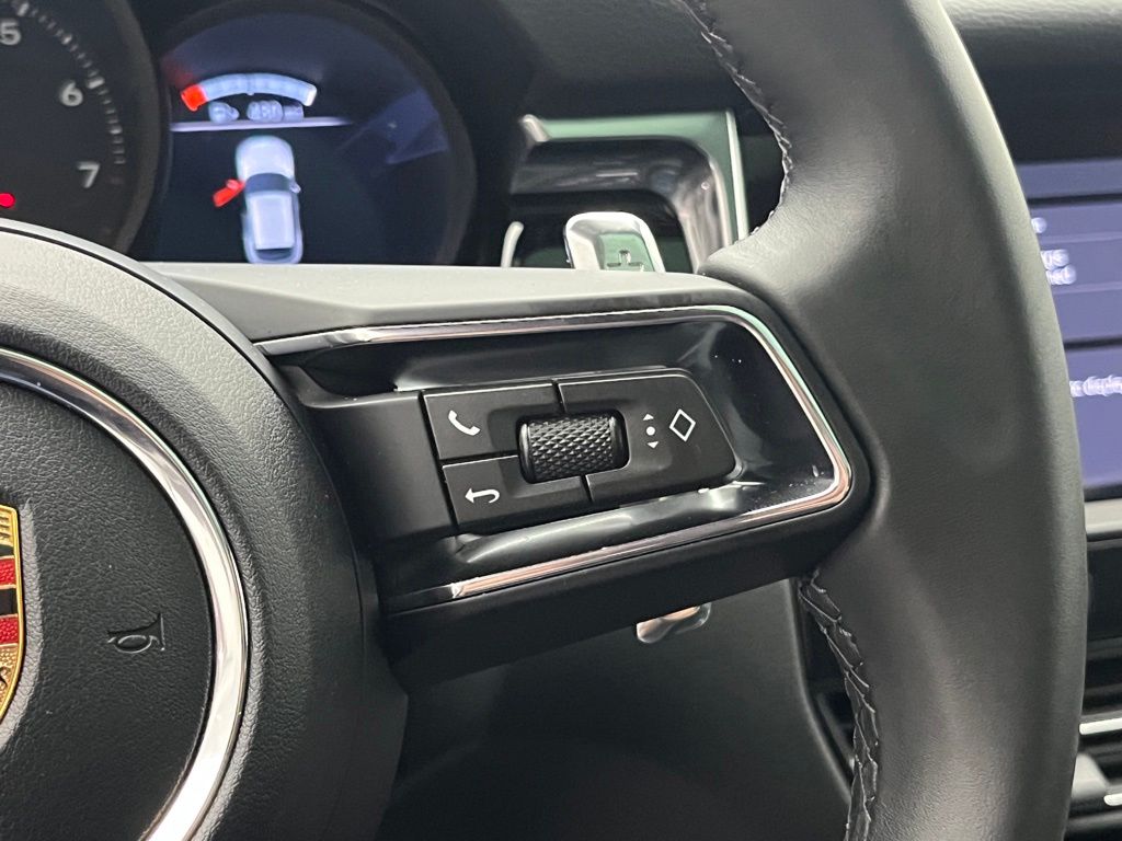 Thumbnail: 2026 Porsche Macan - 13