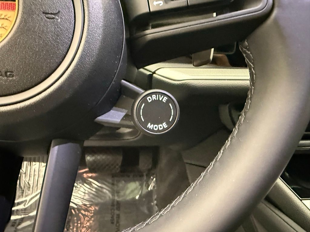 Thumbnail: 2025 Porsche Cayenne - 15