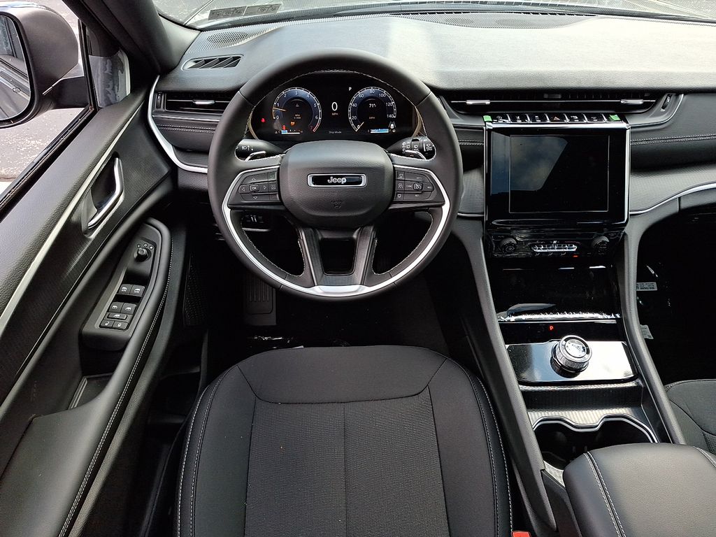 New 2025 Jeep Grand Cherokee L SUV
