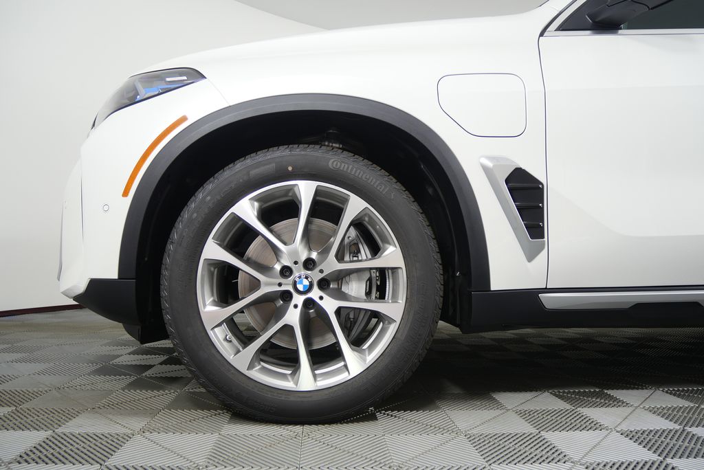Thumbnail: 2026 BMW X5 - 7