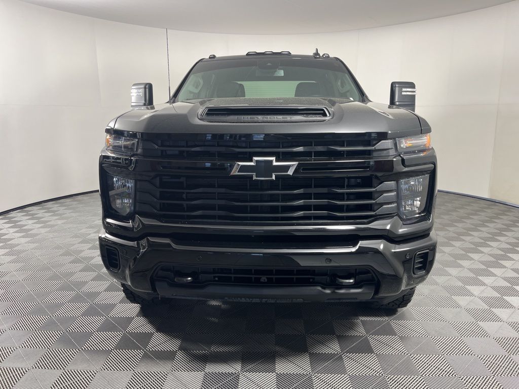 Thumbnail: 2025 Chevrolet Silverado 2500 - 13