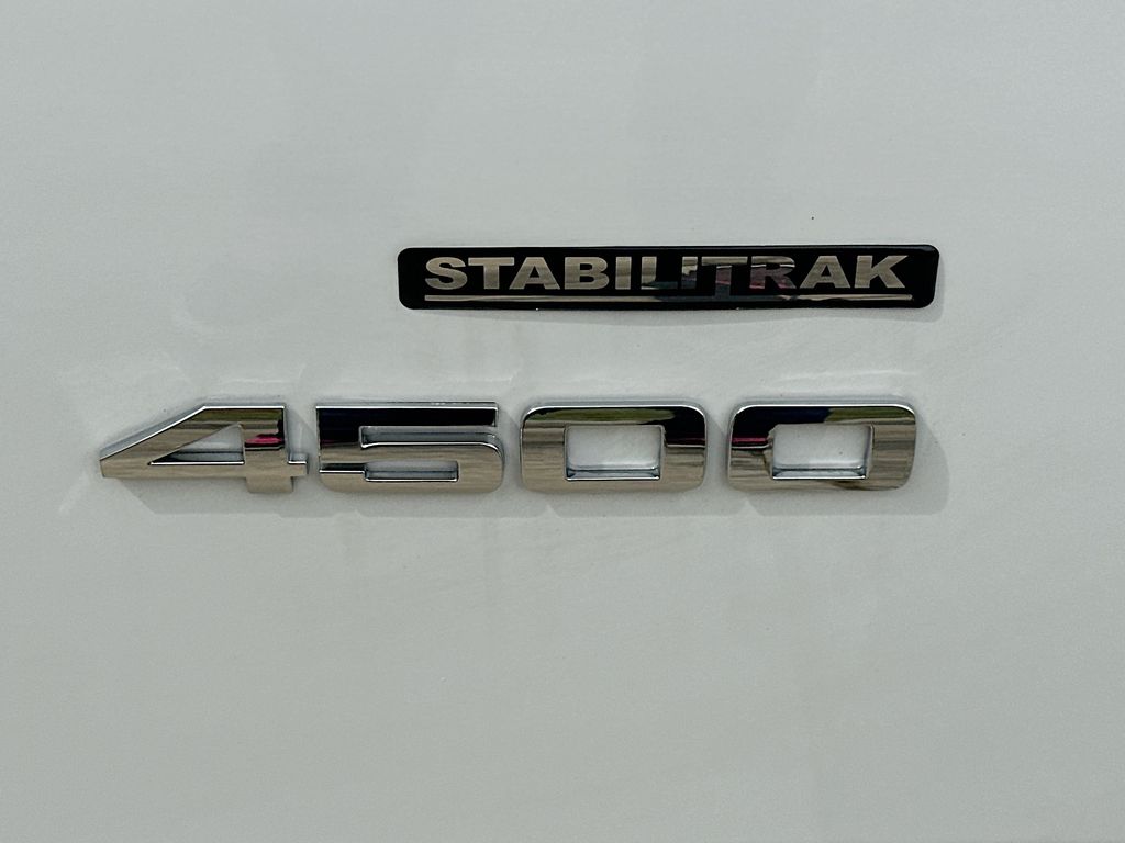 Used 2024 White GMC 4500 Van image 27
