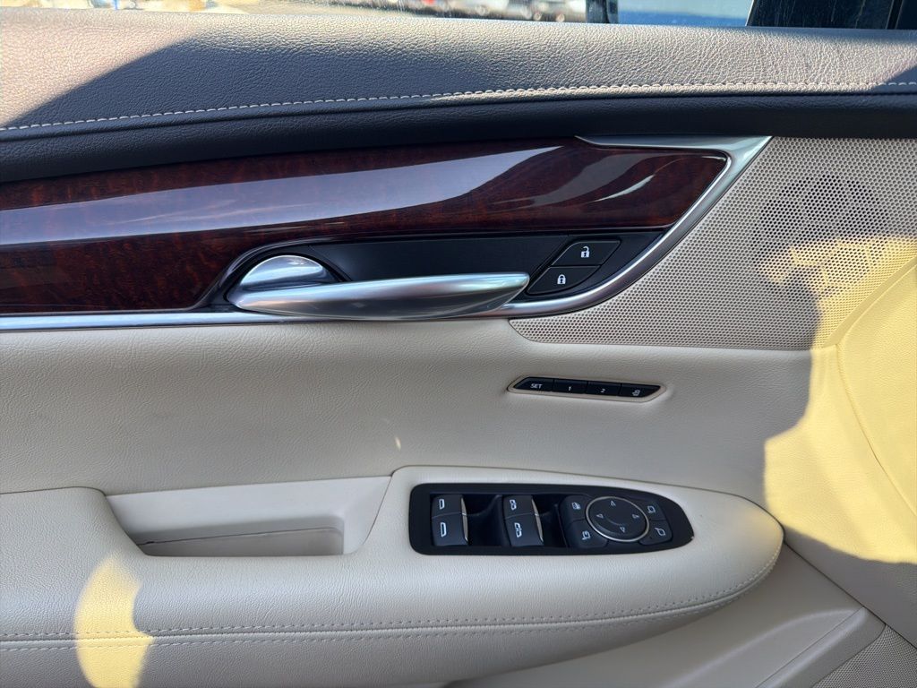 Thumbnail: 2019 Cadillac XT5 - 28