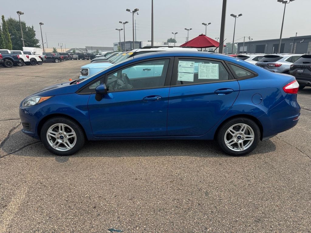 Certified Used 2019 Lightning Blue Metallic Ford SE image 3
