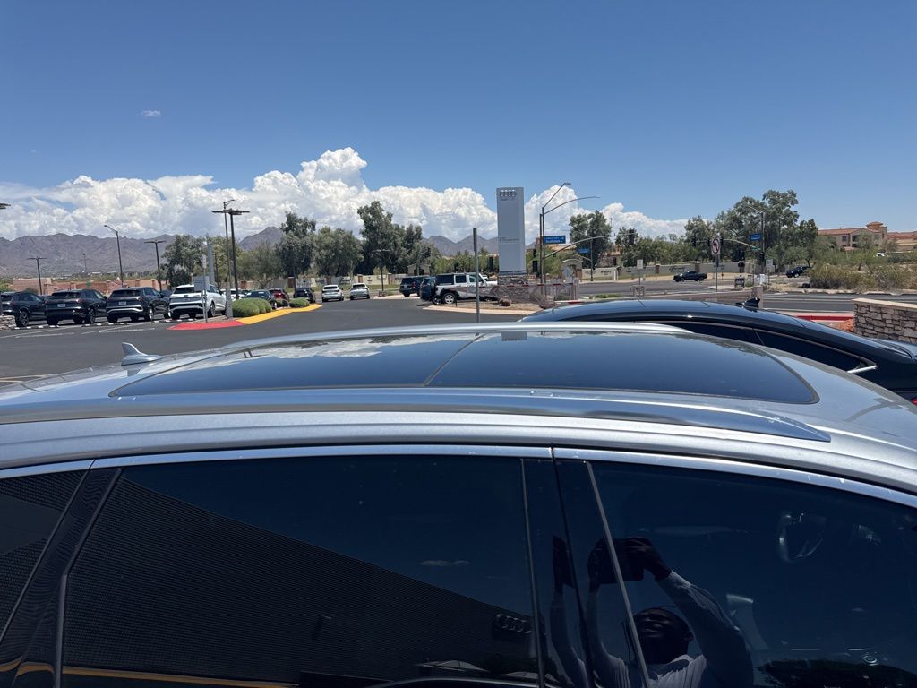 Thumbnail: 2022 Audi Q7 - 4