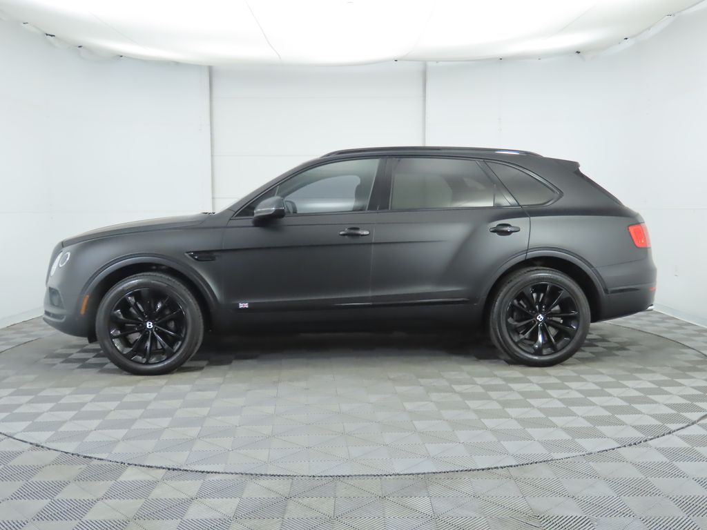 Thumbnail: 2019 Bentley Bentayga - 8