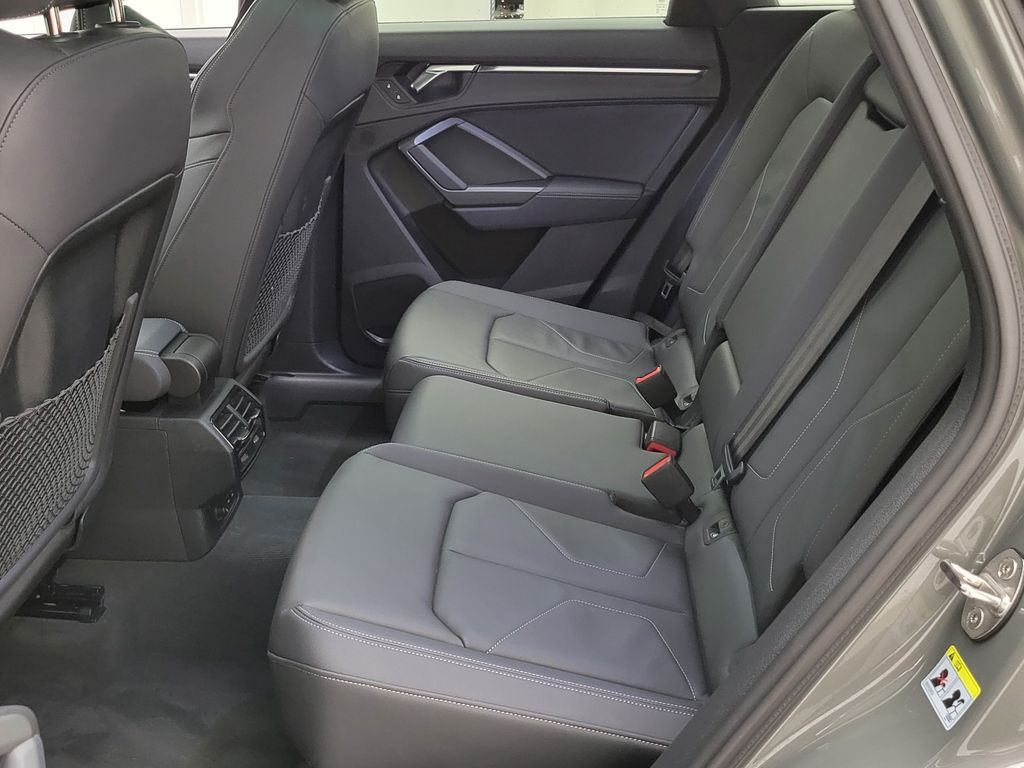 Thumbnail: 2023 Audi Q3 - 21