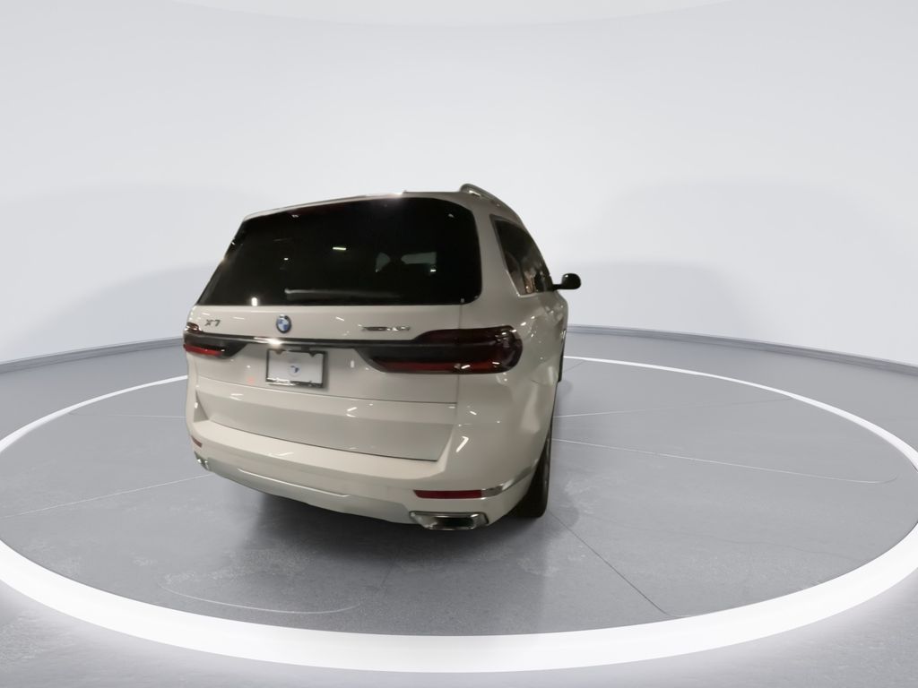 Thumbnail: 2026 BMW X7 - 7