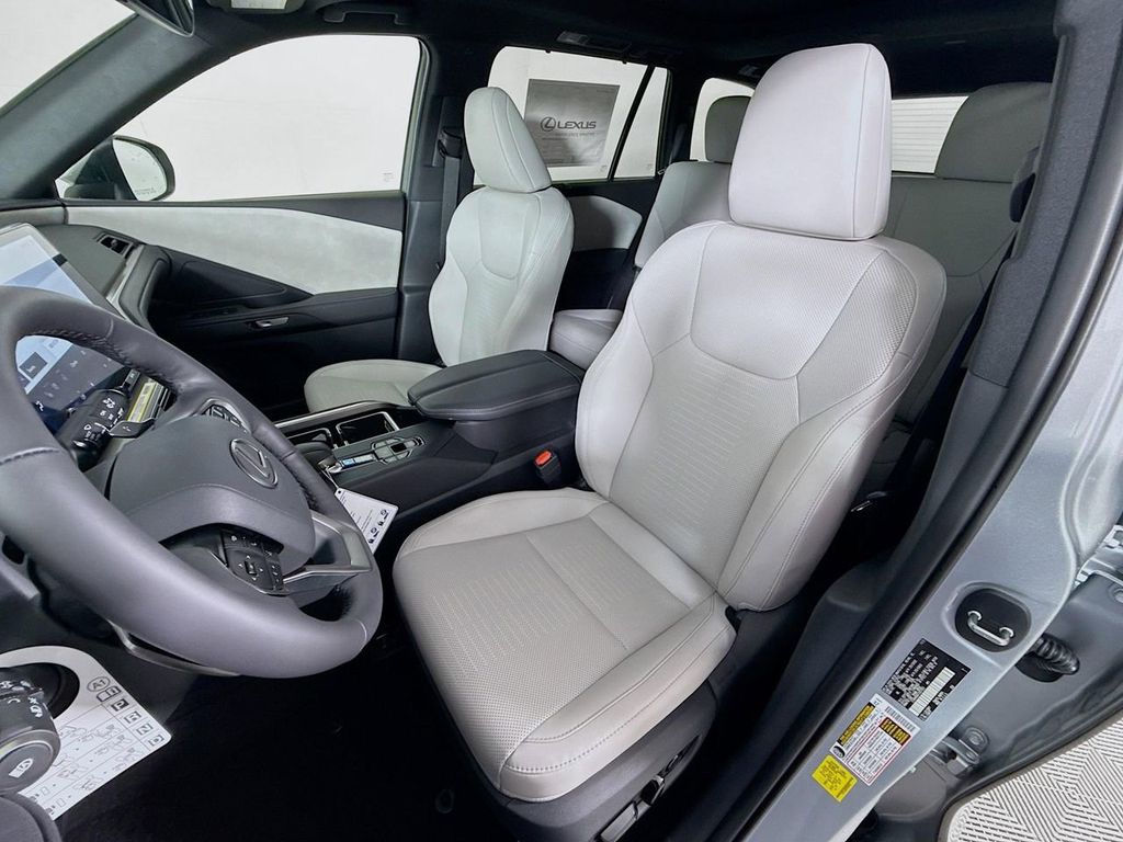 Thumbnail: 2026 Lexus TX - 16