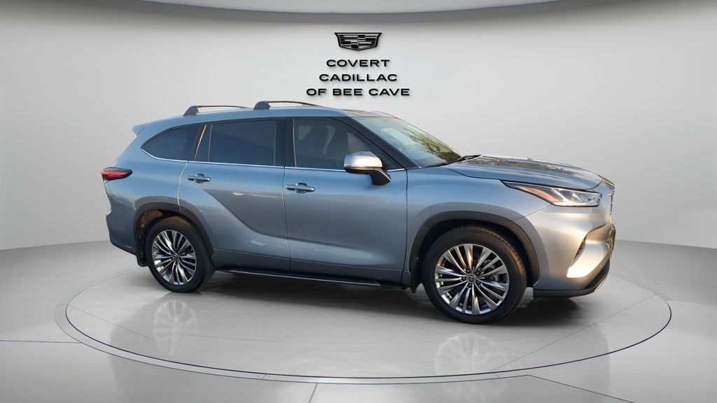 Used Car 2020 Toyota Highlander  Platinum For Sale Under $35,000 In Austin, Texas