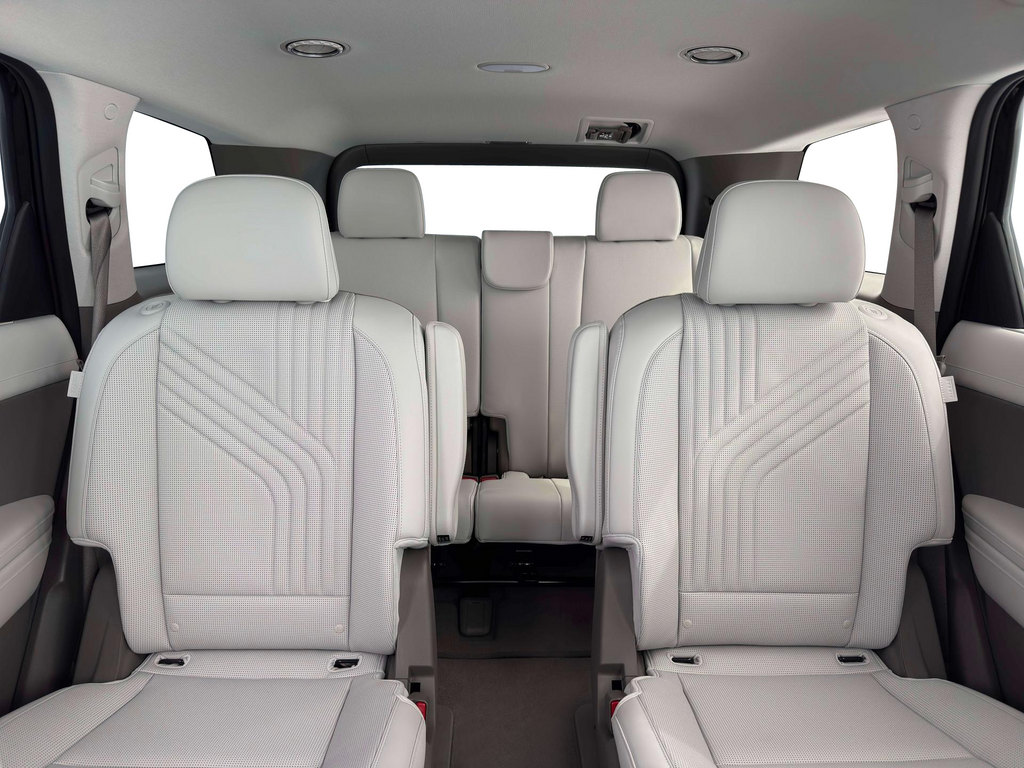 New 2026 White Hyundai SEL image 17