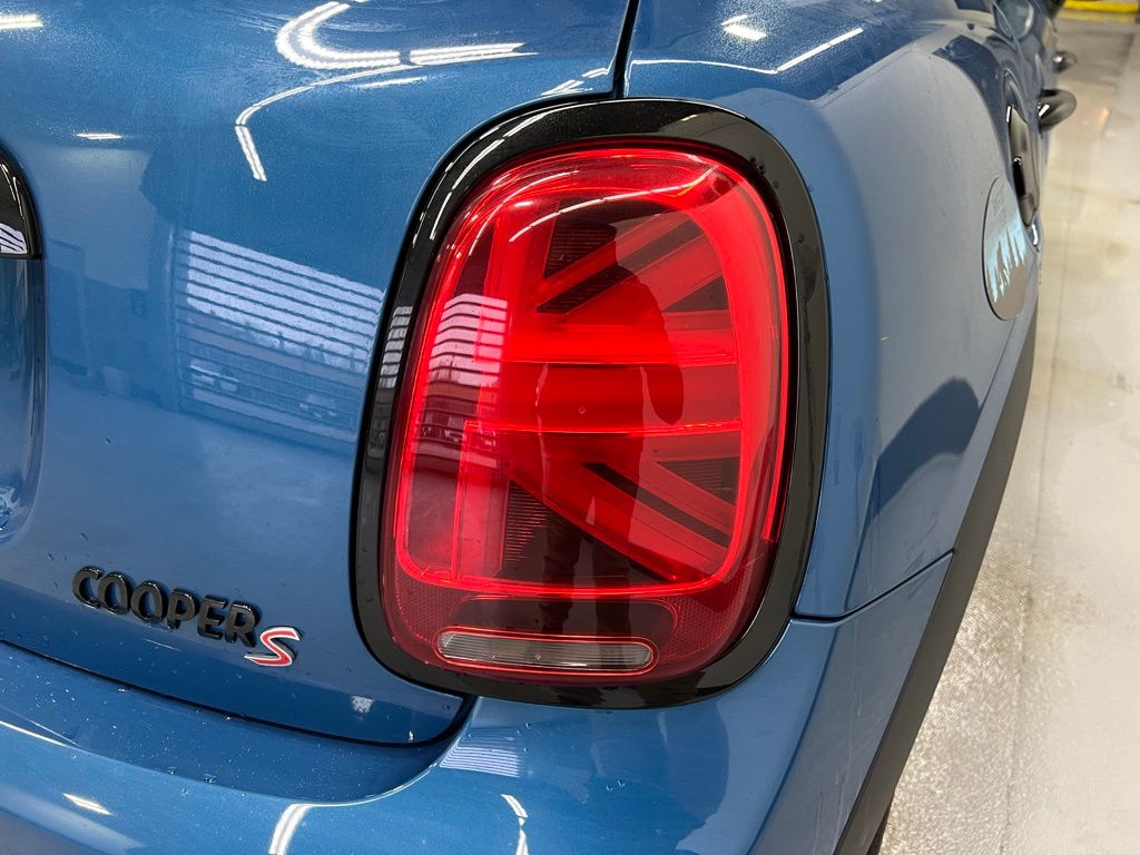 2022 MINI Cooper S 5