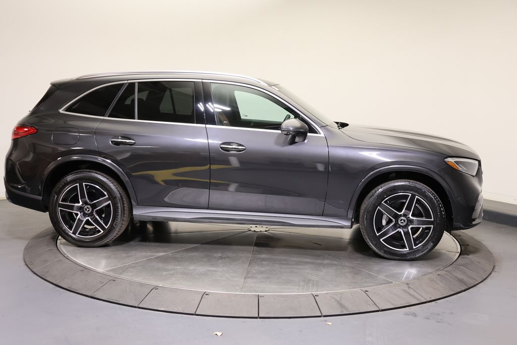Thumbnail: 2024 Mercedes-Benz GLC - 8