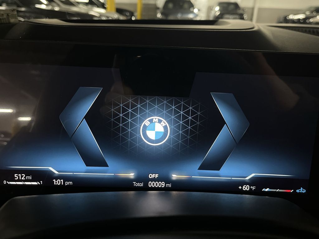 Thumbnail: 2026 BMW X7 - 15