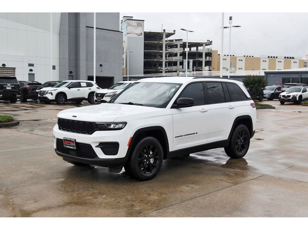 2025 Jeep Grand Cherokee Altitude - 1