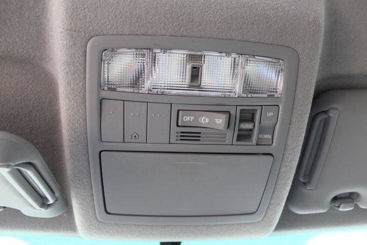 Used Car 2012 Toyota Highlander  Limited For Sale Under $10,000 In Georgetown, Texas