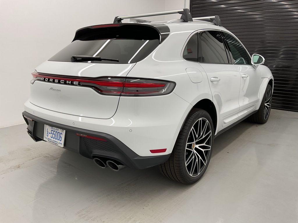 2024 Porsche Macan  4