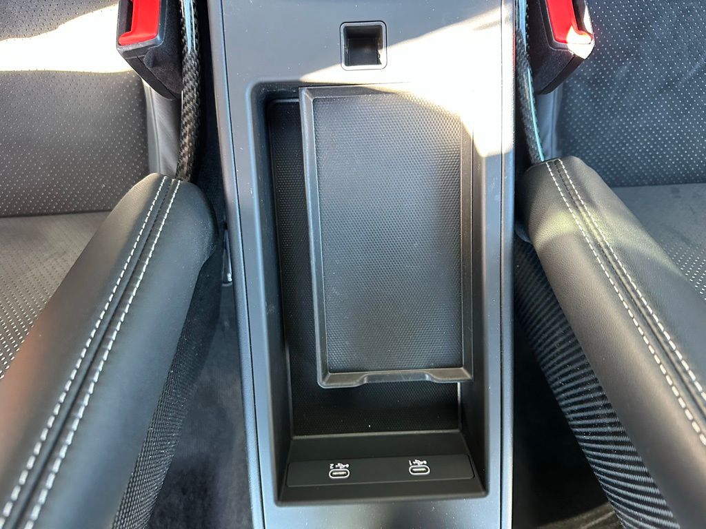 Thumbnail: 2025 Porsche 911 - 28