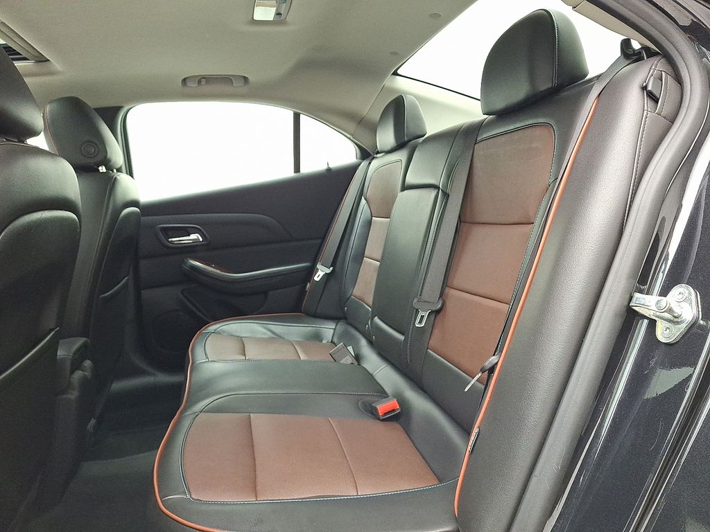 Thumbnail: 2013 Chevrolet Malibu - 10