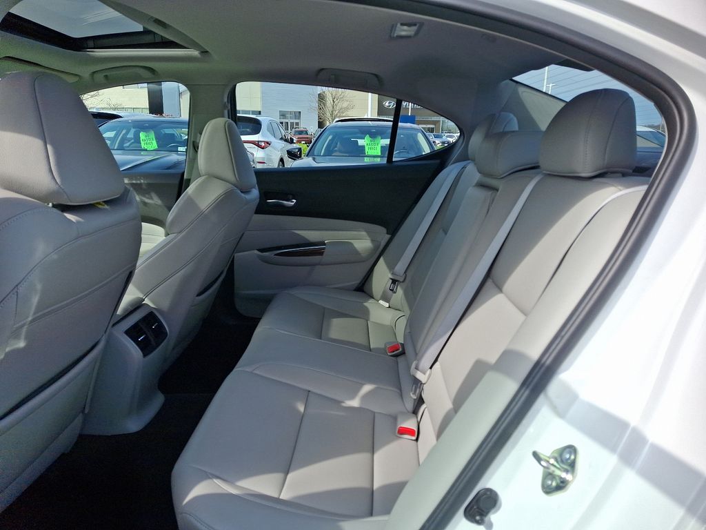 2017 Acura TLX Base 10