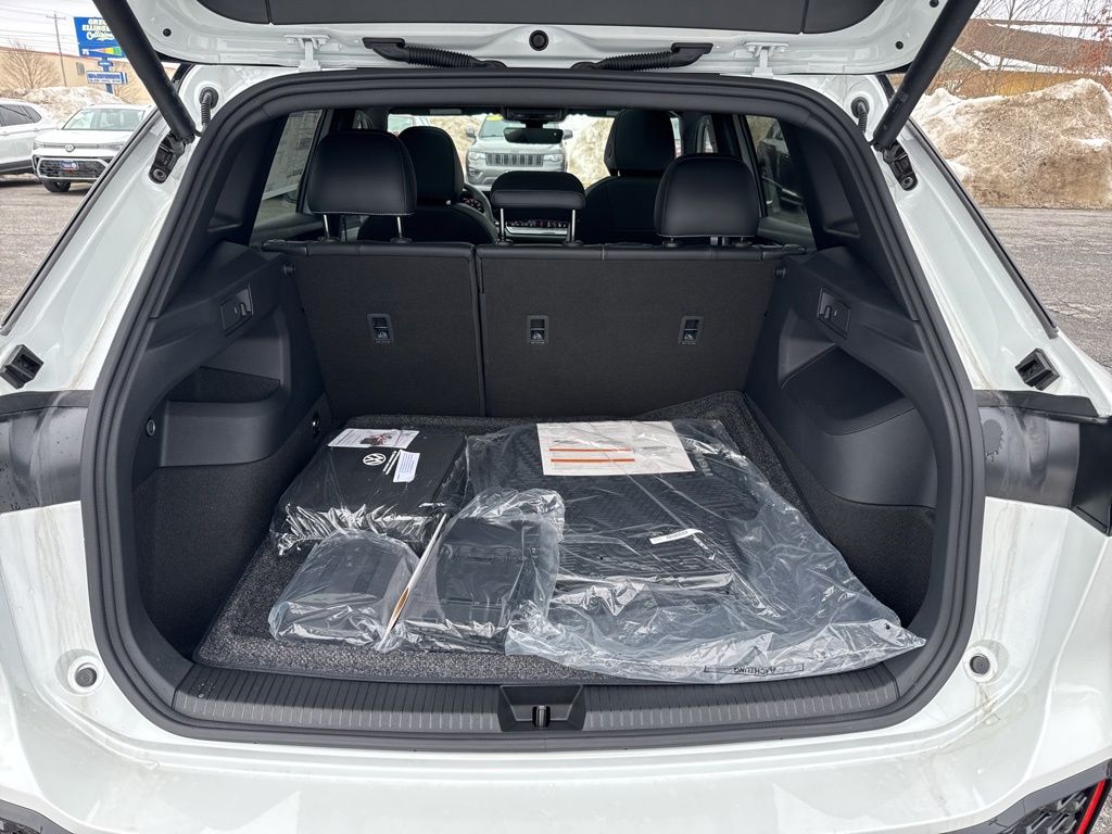 New 2026 Black Volkswagen 2.0T SE R-Line Black image 16