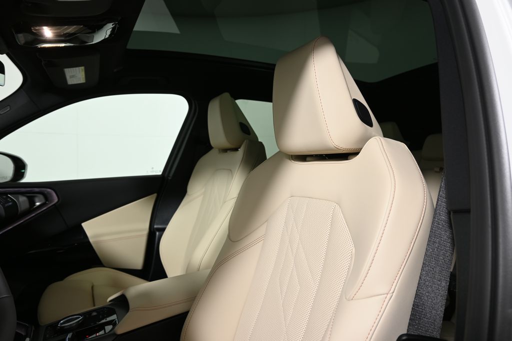 Thumbnail: 2026 BMW X3 - 16