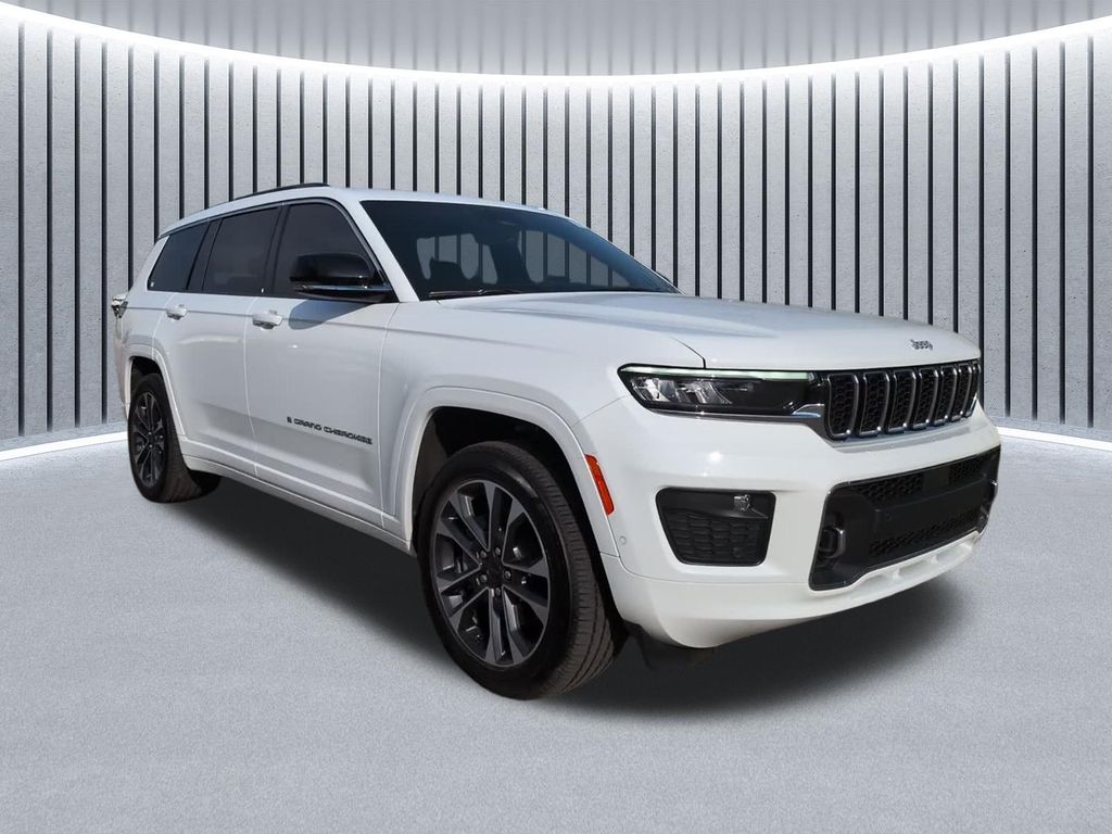 Bright White Clearcoat 2025 Jeep Grand Cherokee L SUV / Crossover Four-Wheel Drive 8-Speed Automatic