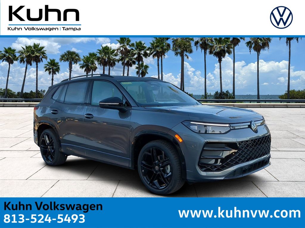 Platinum Gray Metallic 2025 Volkswagen Tiguan SUV / Crossover Front-Wheel Drive 8-Speed Automatic